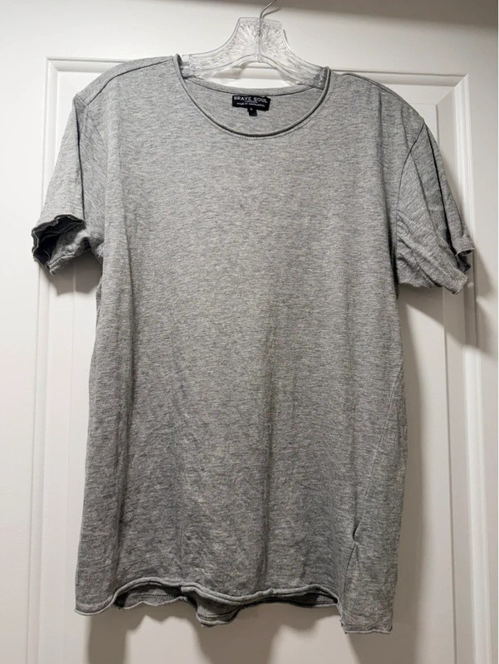 Brave Soul London Gray Raw Edge T-Shirt Size Small Distressed Rolled Hem Tee